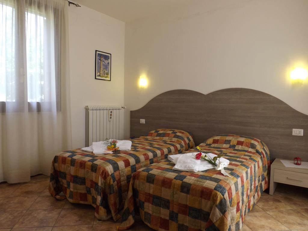 B&B Il Pizzagiallo マッサ・マルターナ 部屋 写真